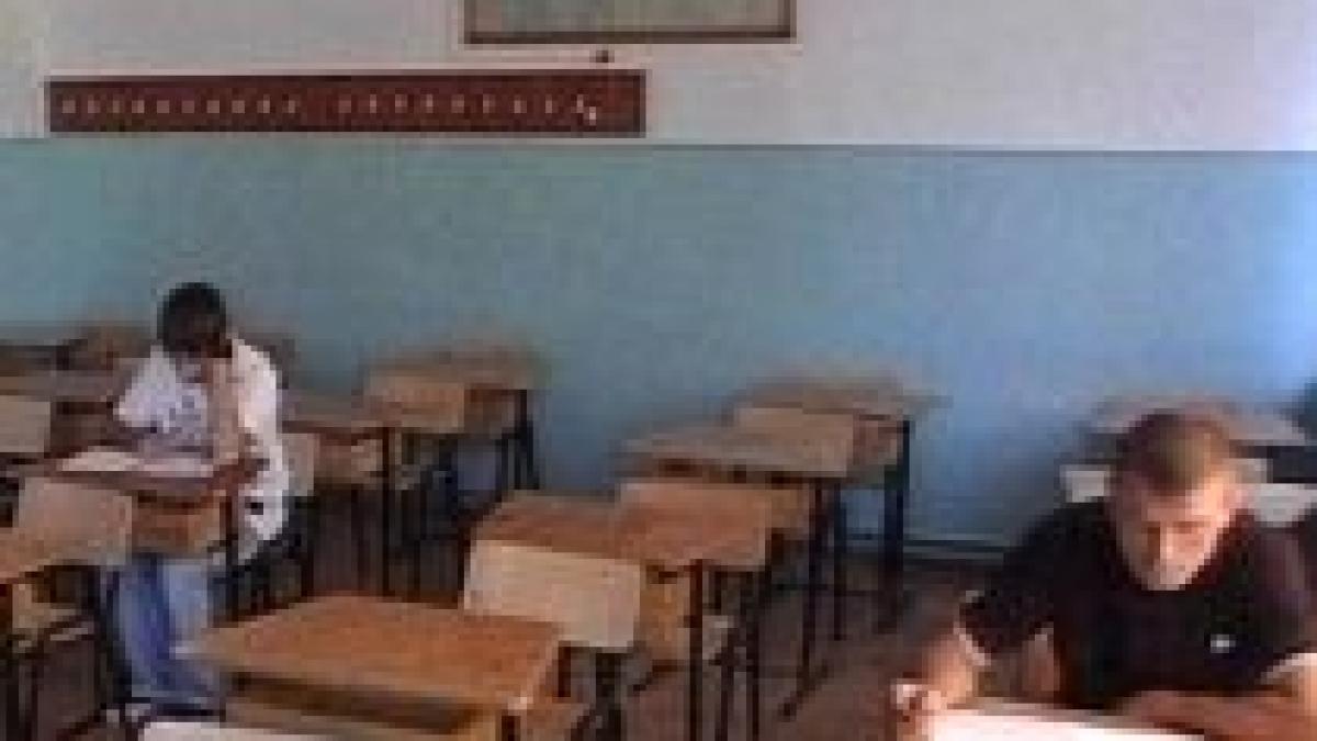 sesiunea de toamna a bacalaureatului continua cu proba scrisa la limba si literatura romana