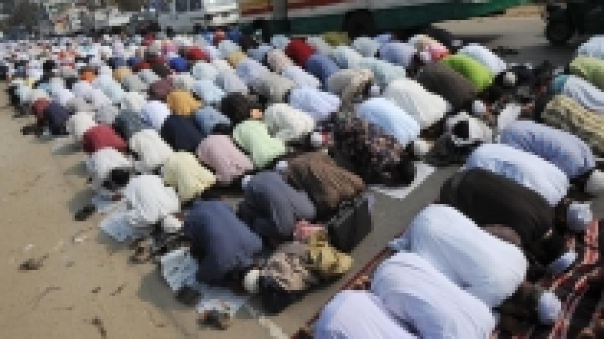 pelerinajul de la mecca compromis de gripa porcina si criza economica