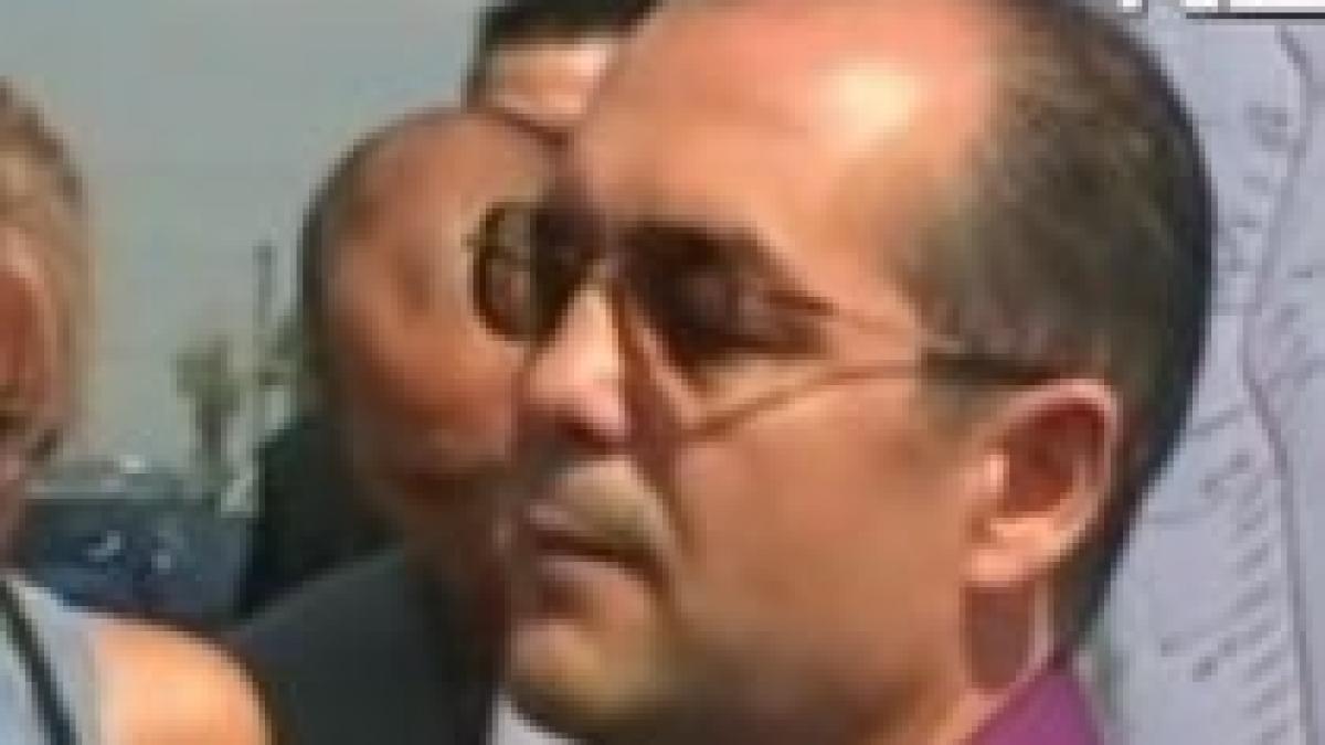 emil boc aurel cazacu trebuia sa demisioneze de multa vreme video