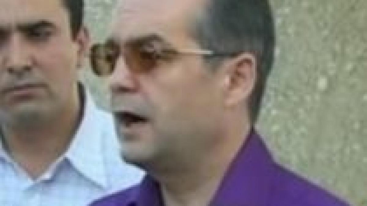 emil boc pe romani daca nu i urmaresti nu fac treaba video