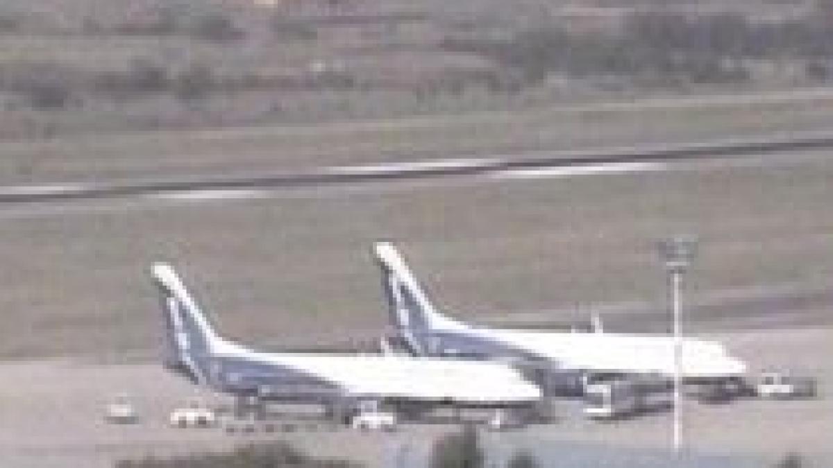 Incident aviatic. Un avion a lovit un stâlp când încerca să decoleze de pe aeroportul Henry Coandă (VIDEO)