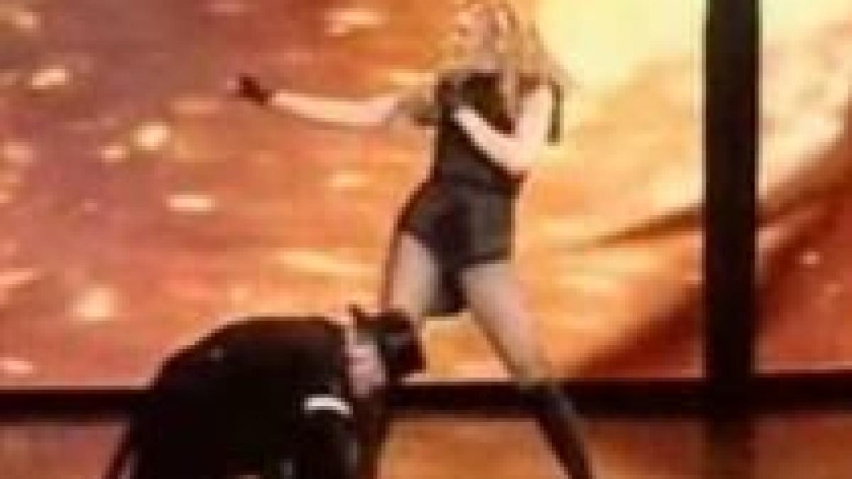 primele imagini de la concertul madonnei in bucuresti video