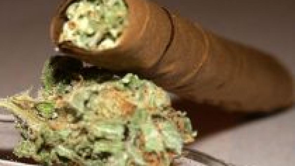 dezincriminarea posesiei de droguri in cantitati mici sustinuta de experti