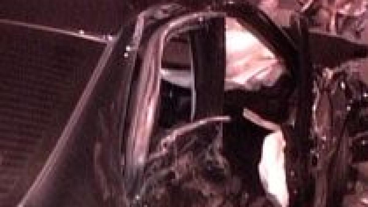 patru masini distruse intr un singur accident video