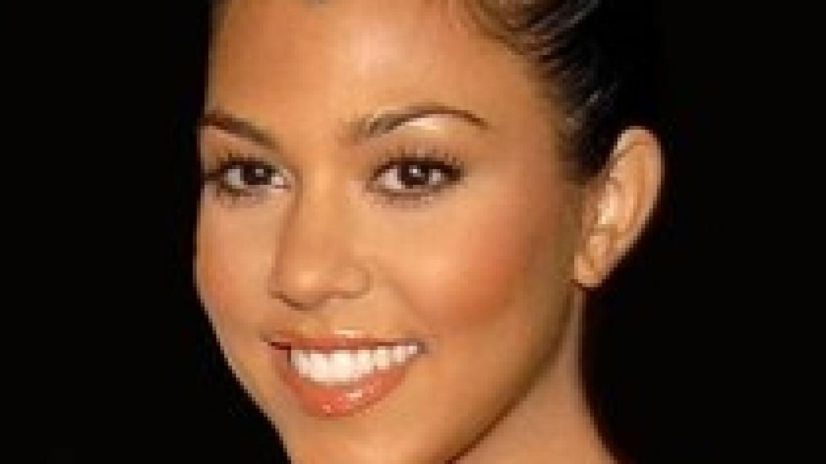 momente fierbinti vedeta unui reality show din sua se saruta cu o femeie video