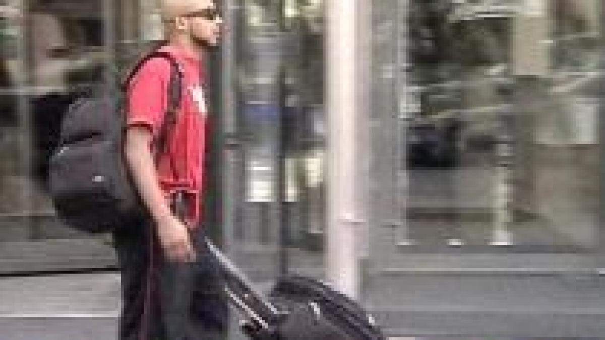 stafful madonnei a parasit deja bucurestiul diva nu a fost vazuta plecand din hotel video