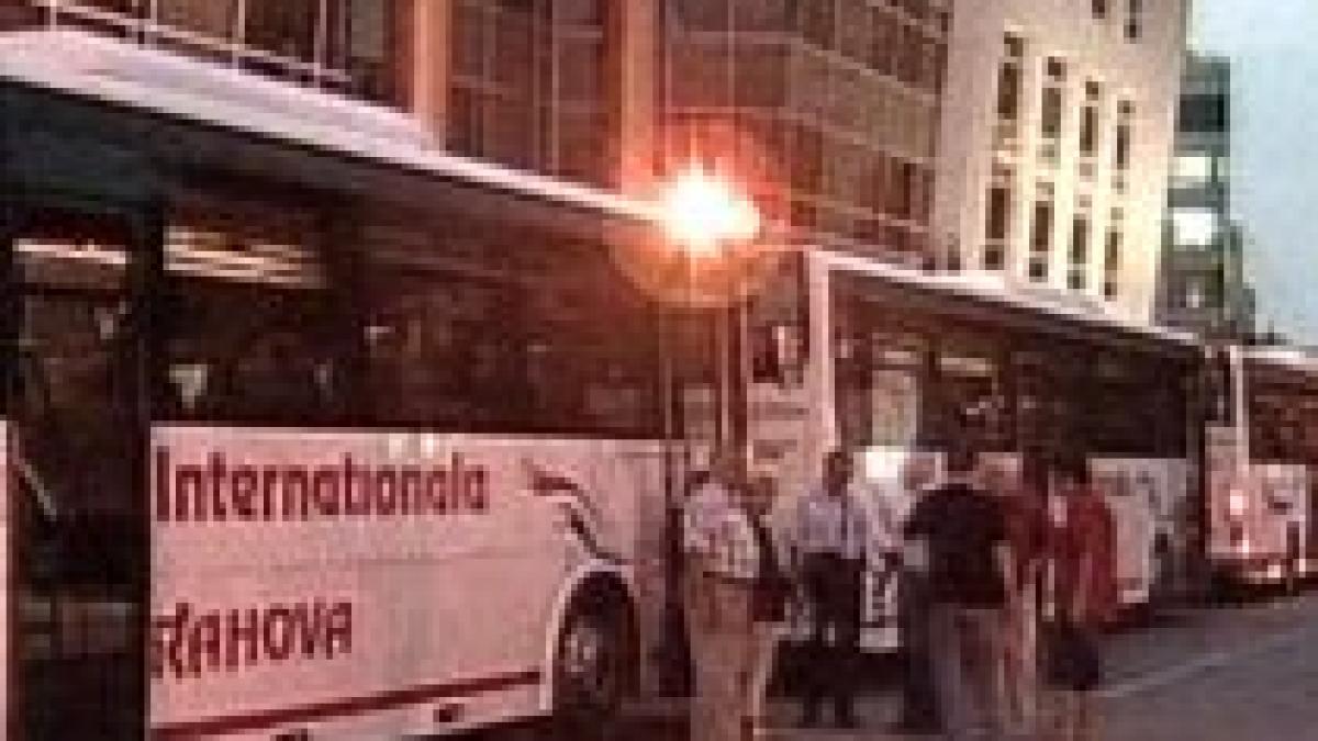 de ziua bucurestiului neculai ontanu a oferit presedintilor de bloc o excursie in bulgaria video