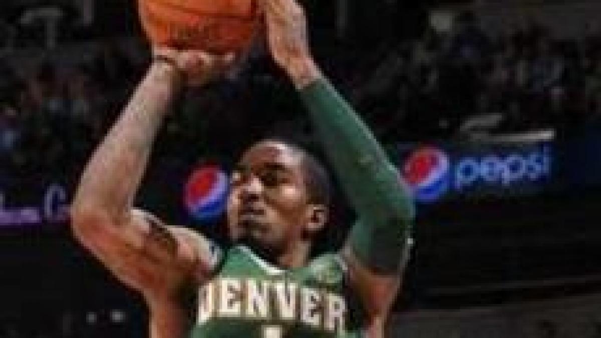 j r smith suspendat de nba pentru un accident de masina din 2007