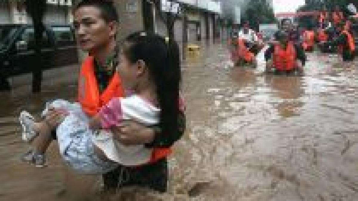 17 oameni au murit in urma inundatiilor din china