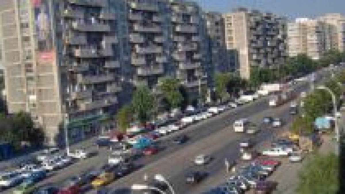 la un pas de moarte doua femei accidentate pe trotuar de un sofer incepator