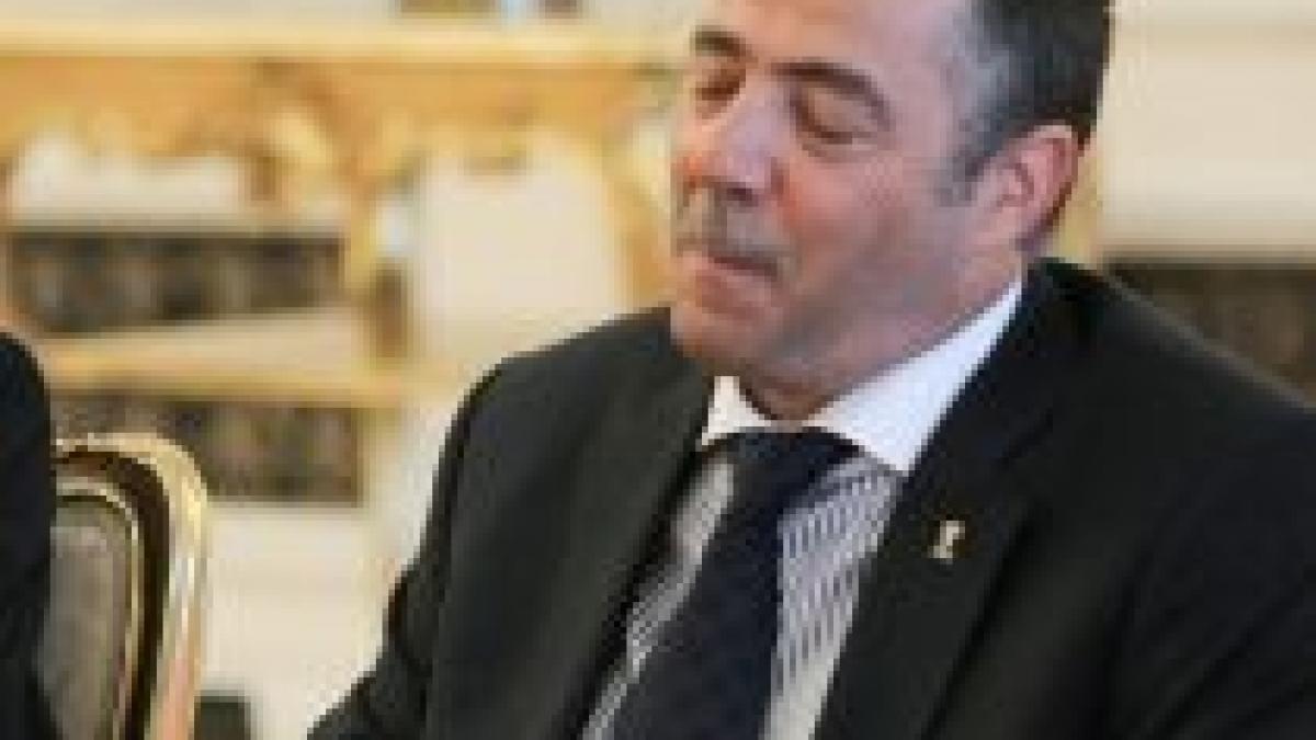 cezar preda geoana si antonescu sunt marionetele unor grupuri de interese