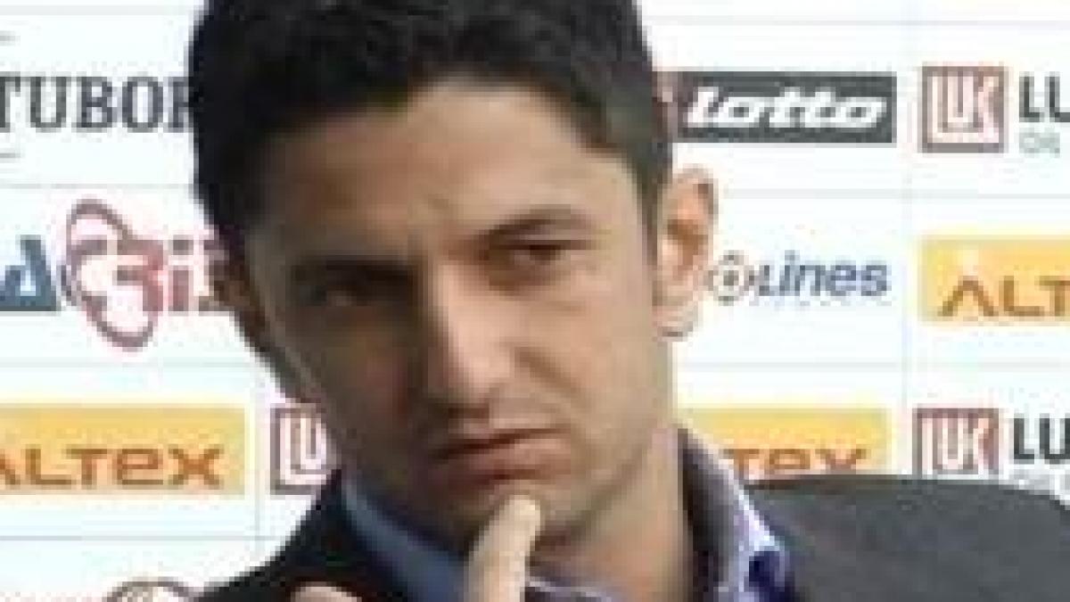 razvan lucescu a anuntat lotul romaniei pentru meciurile cu franta si austria vezi jucatorii