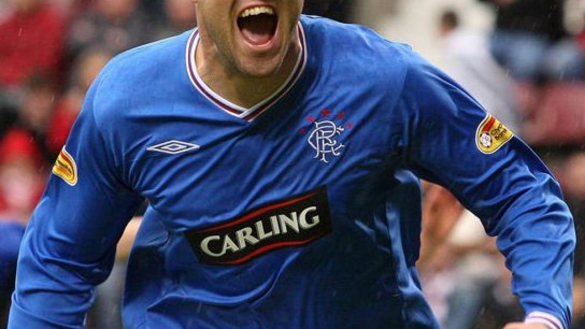 unirea urziceni nu a scapat de kris boyd atacantul lui rangers a refuzat transferul in turcia
