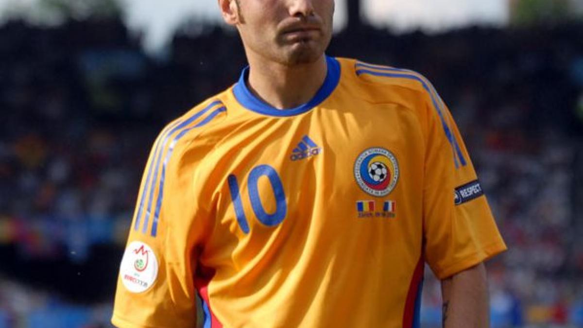 mutu nu poate juca cu franta si austria gigel bucur convocat de urgenta la nationala