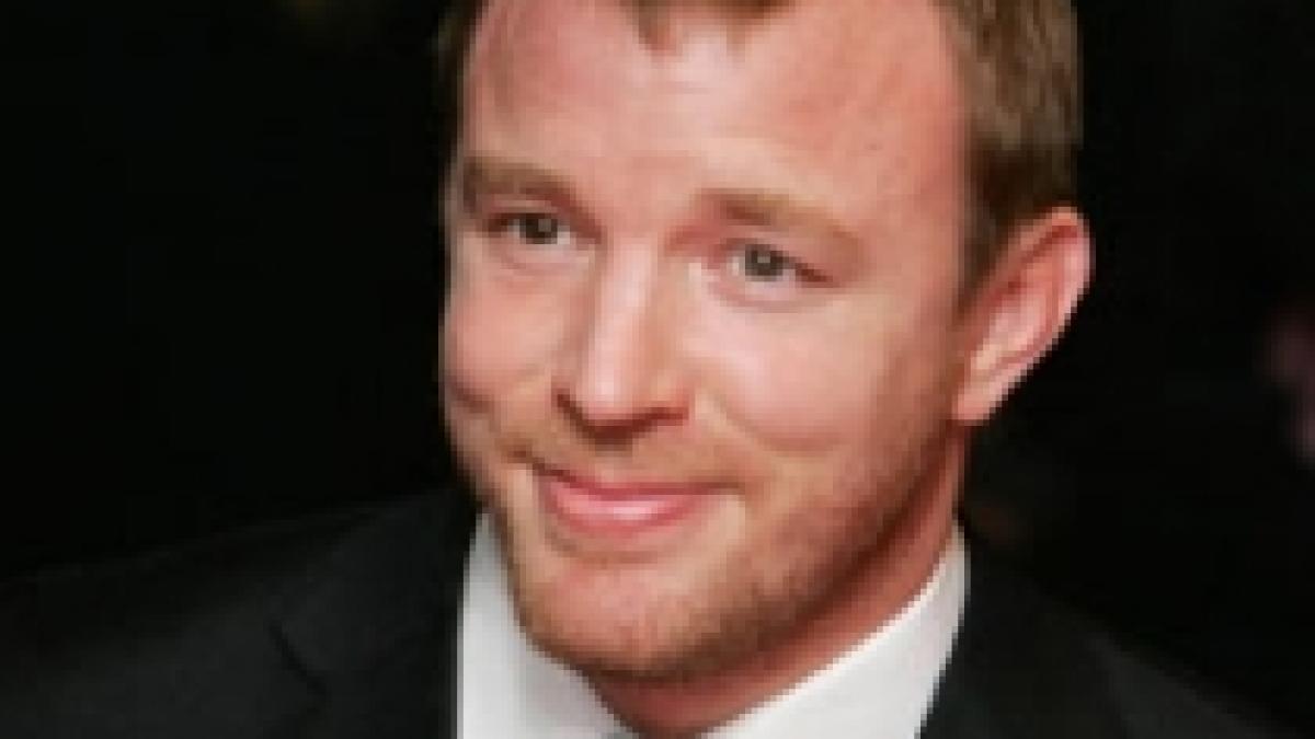 guy ritchie fostul sot al madonnei va regiza un film inspirat din benzile desenate
