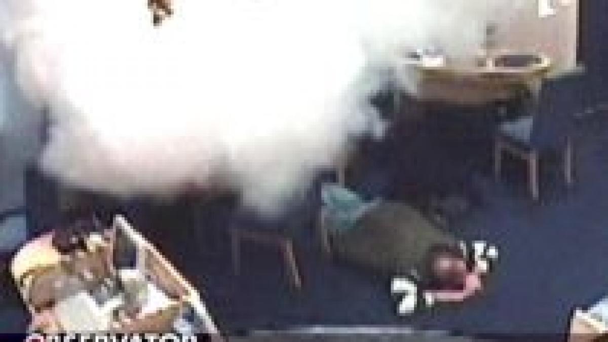 marea britanie hoti de bijuterii pusi pe fuga de un nor de fum video