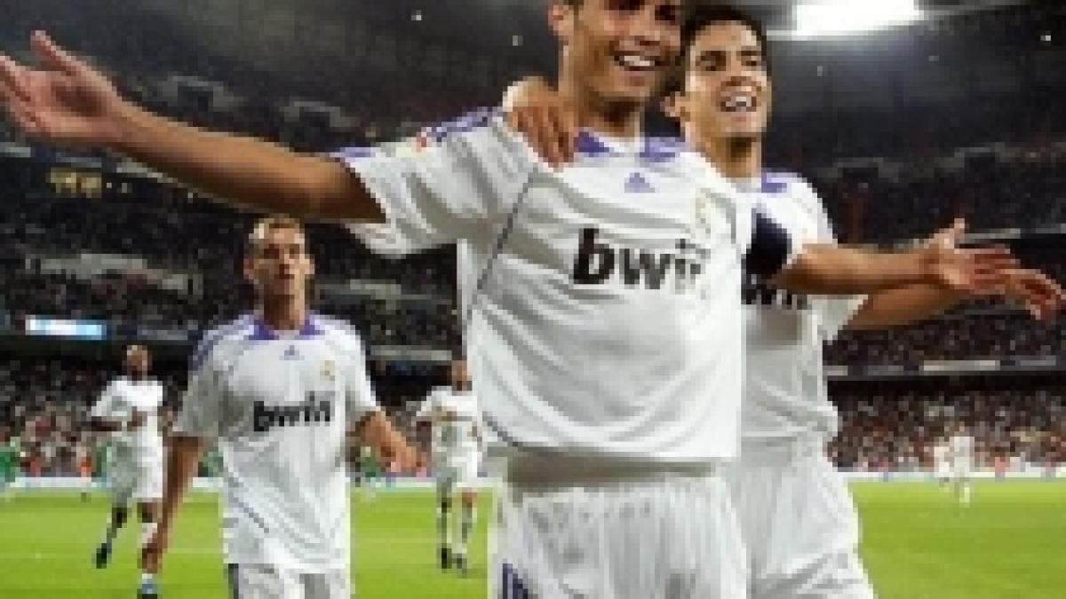 platini si ferguson ataca banii aruncati de real pe jucatori nu inseamna ca vor forma cea mai buna