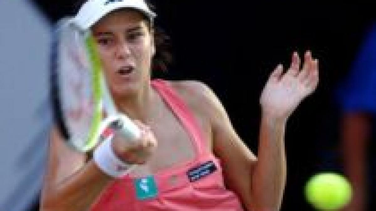 sorana carstea eliminata de la us open sarapova si safina parasesc competitia