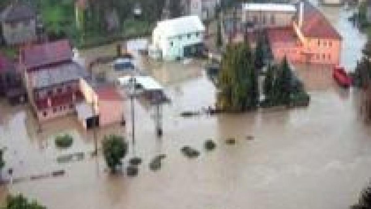 inundatii la ocnele mari trei familii au fost evacuate