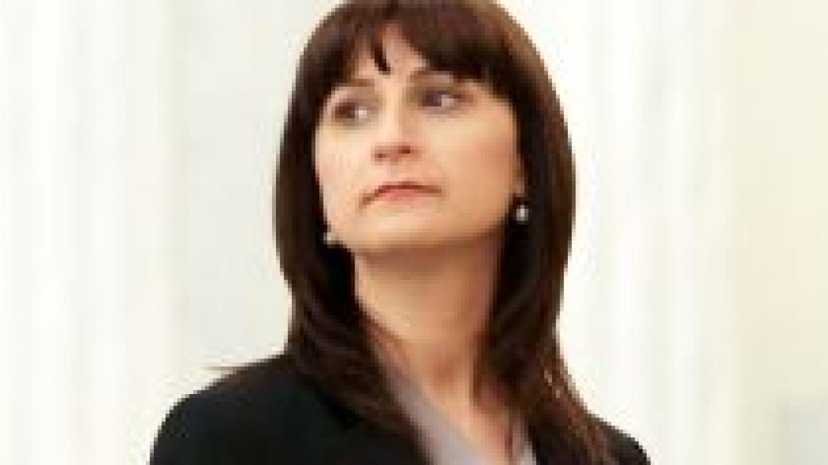 campanie pe bani europeni ministrul sorina placinta acuzata ca foloseste un program ue in scopuri