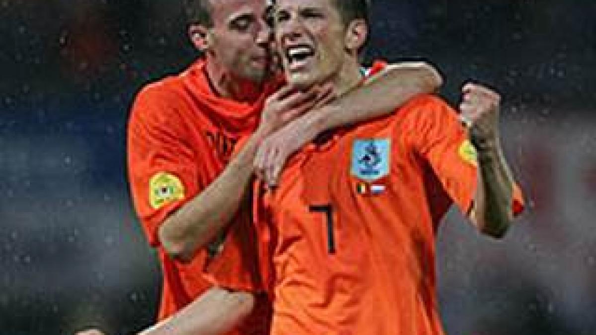 preliminarii cm 2010 grupa 9 olanda invinge in scotia si ofera posibilul loc de play off norvegiei