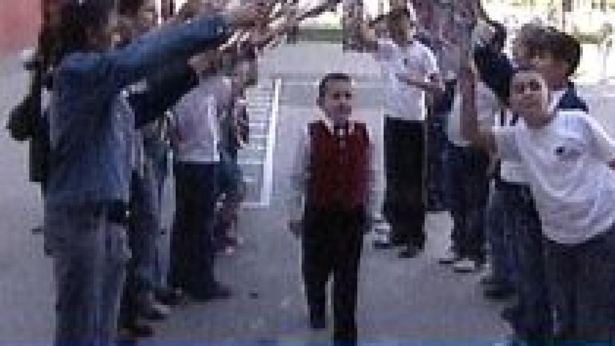 prima zi de scoala in santier pentru elevii care incep luni cursurile