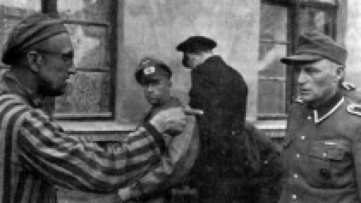 Fost gardian nazist de origine română, acuzat de genocid şi crime împotriva umanităţii