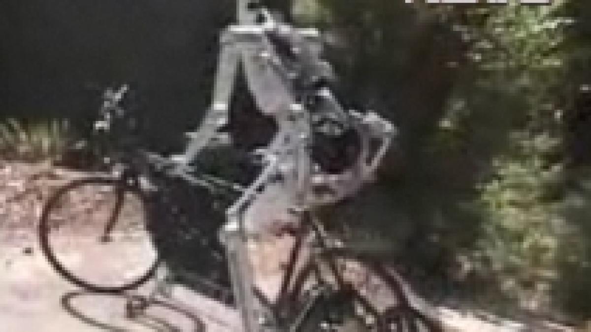 Prea leneş pentru a pedala? A fost inventată bicicleta cu robot (VIDEO)