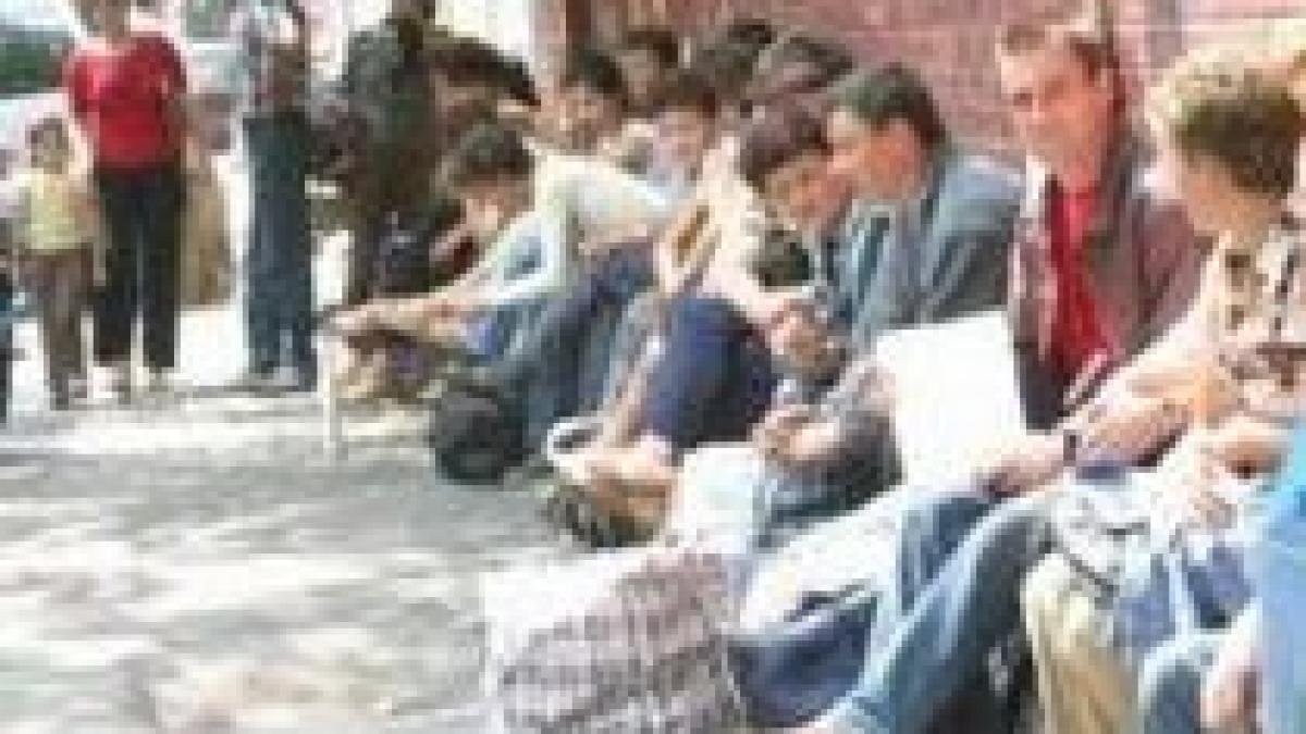 peste 200 000 de romani vor fi someri pana la primavara