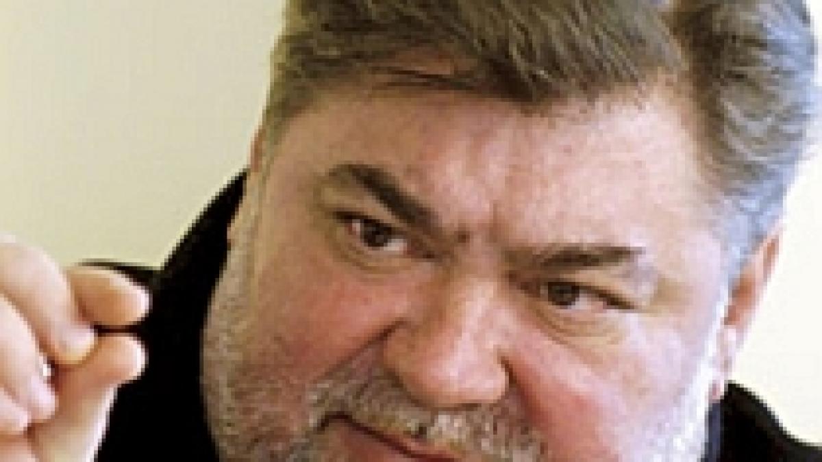 sechelariu gigi becali parca este nebun