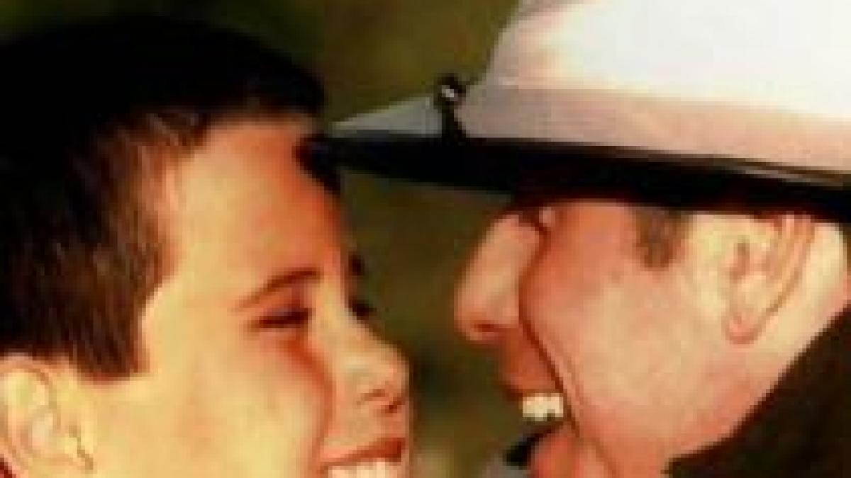 john travolta santajat 25 de milioane de dolari in schimbul informatiilor despre moartea fiului sau