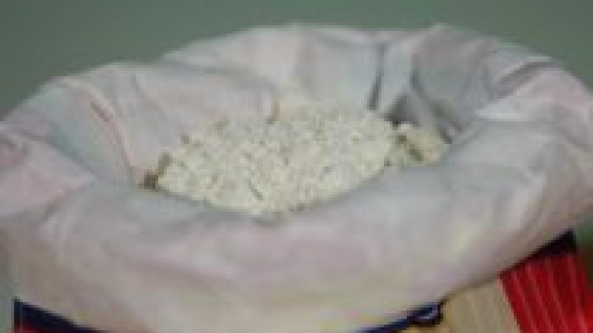 Făina donată UE pentru familiie sărace din Popeşti Leordeni a rămas nedistribuită