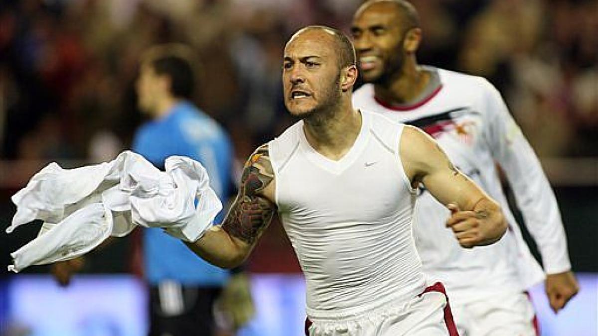 grupa g sevilla zdrobeste rangers cu 4 1 si unirea poate spera la victorii cu glasgow video