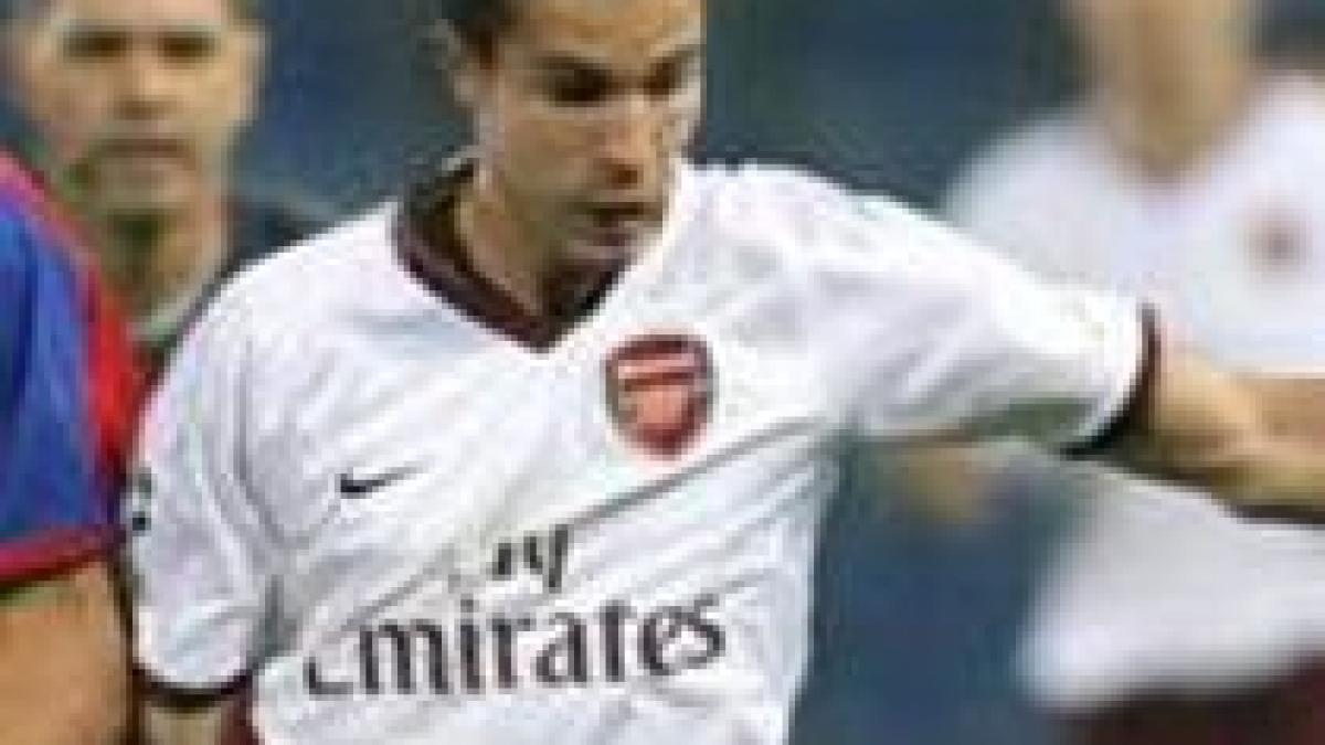 grupa h arsenal obtine o noua victorie standard liege egaleaza in extremis az video