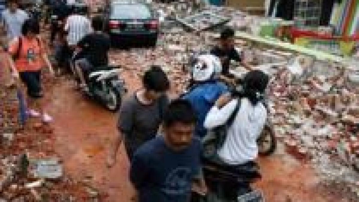 dezastru in indonezia cutremurele au facut aproape 1 400 de victime