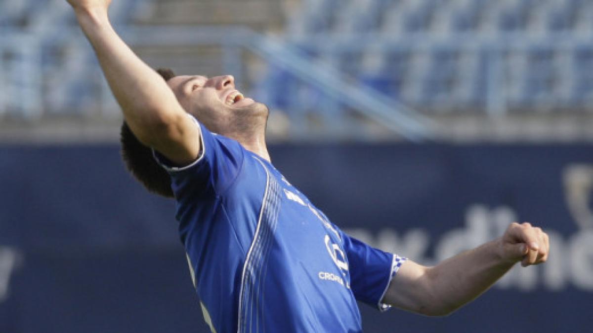 favorita pe hartie umilita pe teren fc timisoara dinamo zagreb 0 3