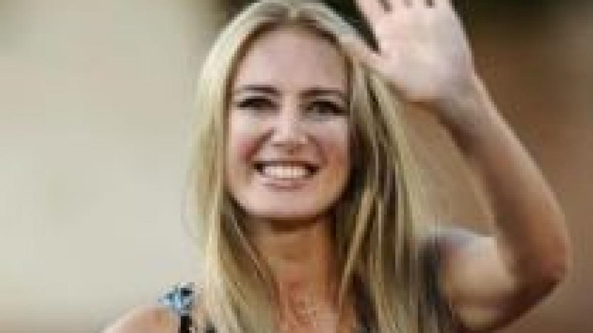 patrizia d addario berlusconi stia ca sunt dama de companie