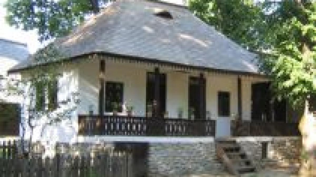 bucurestenii au vizitat targul de produse traditionale organizat la muzeul satului