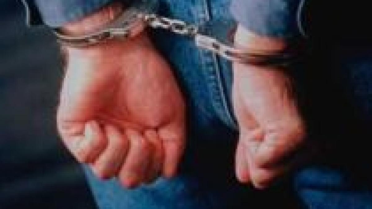 escrocherie ingenioasa doi slovaci furau pretinzand ca nu au unde sa schimbe valuta video