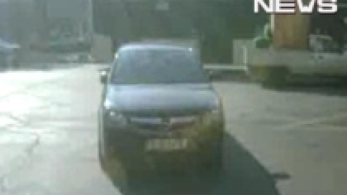 cum parchezi daca nu ai loc in mijlocul drumului evident video