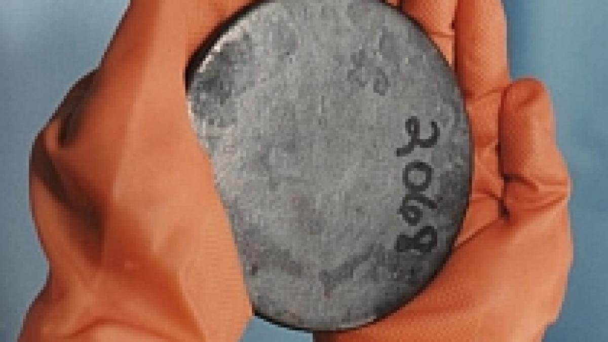 iran sustine ca unele state i au oferit uraniu