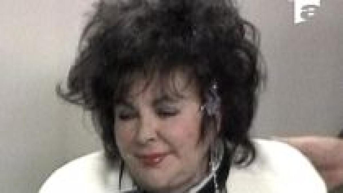 elizabeth taylor operatia pe inima a decurs perfect