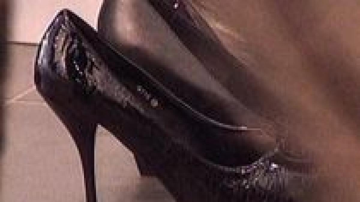 pantofii cu toc inalt periculosi pentru sanatatea femeilor