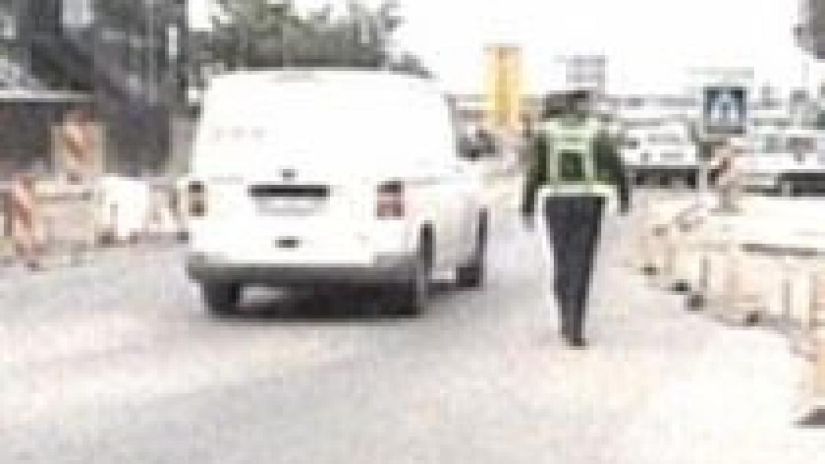restrictii de circulatie soferii nu pot traversa dn 1 in zona pasajului baneasa