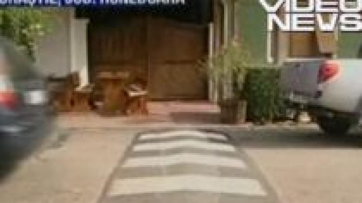 limitator de viteza din ciment amplasat in centrul orasului orastie video