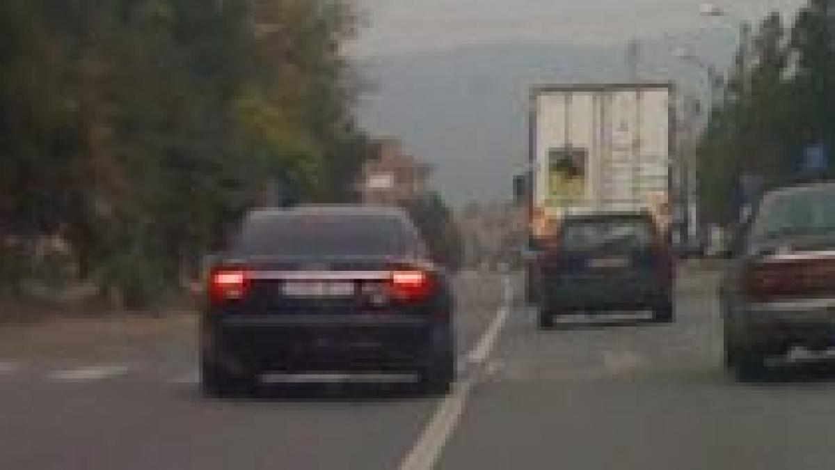 fiul ministrului stanisoara surprins folosind limuzina tatalui in interes personal foto