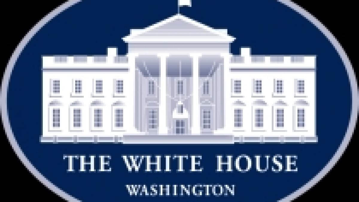 casa alba ataca fox news o televiziune a jurnalismului de opinie deghizat in canal de stiri