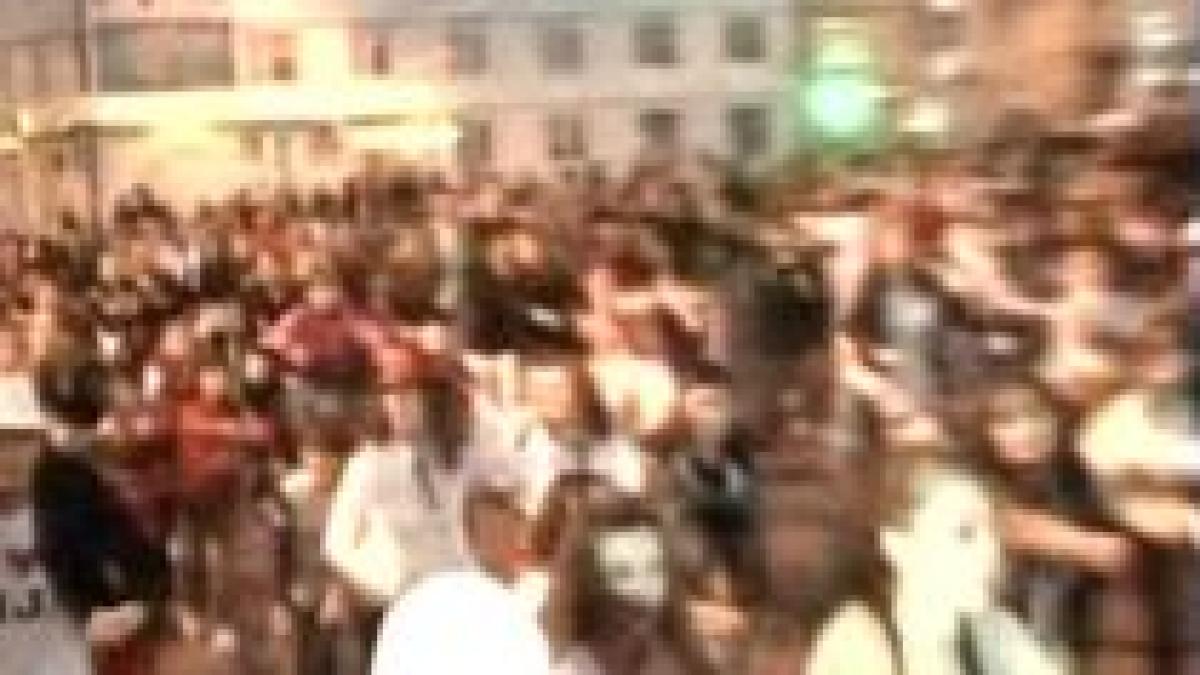 flash mob record la cluj peste 400 de tineri au dansat pe melodiile lui michael jackson si queen