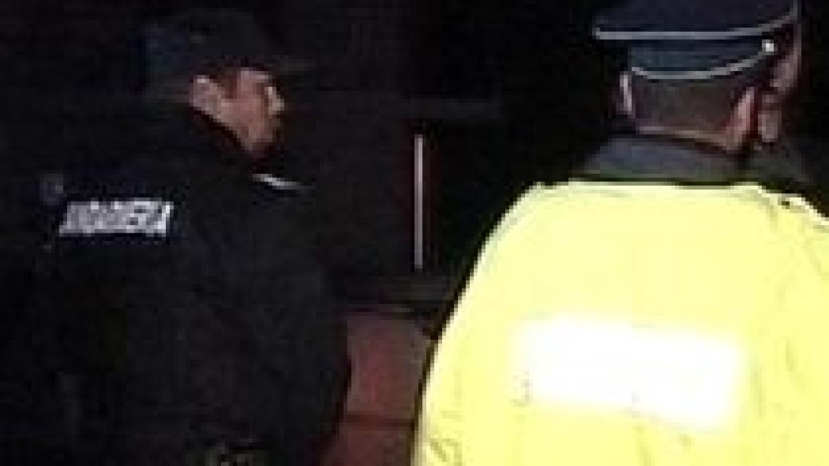 scandal cu sabii si impuscaturi intr un bar din arges video