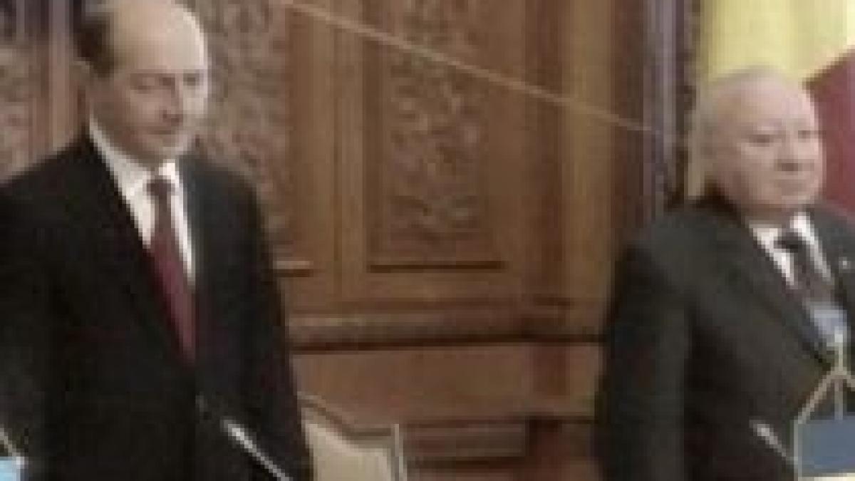 basescu intentioneaza sa schimbe sistemul constitutional din romania